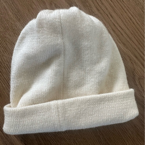 TNA toque - Picture 3 of 6